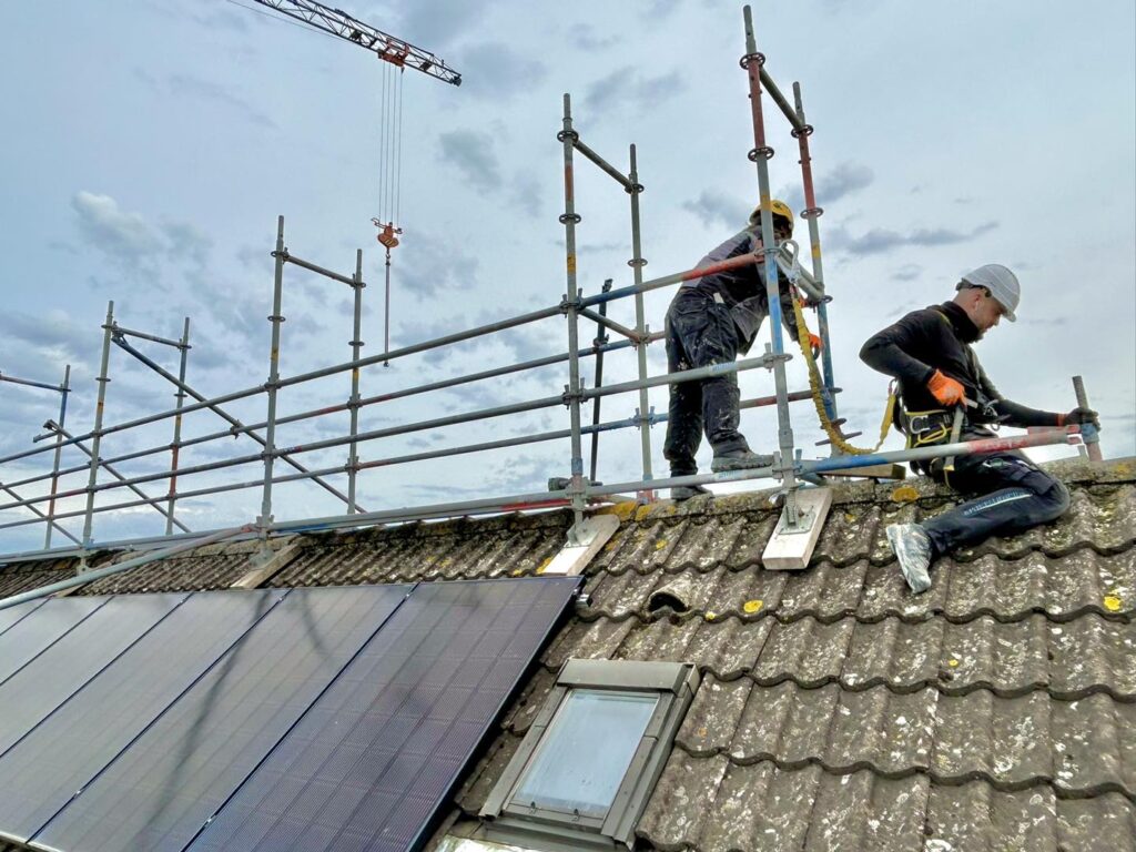 Daksteiger door Steigerbouw Geert Viaene